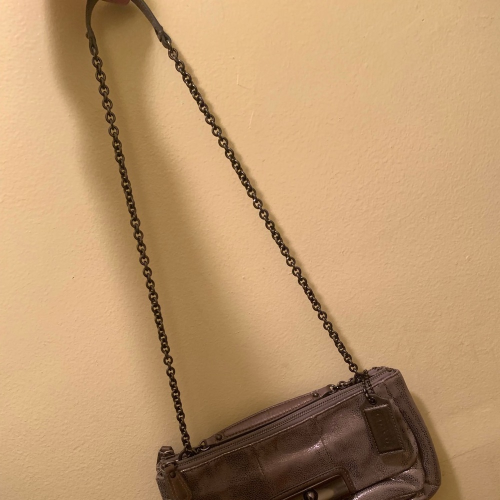 Coach - Picture 2 of 6